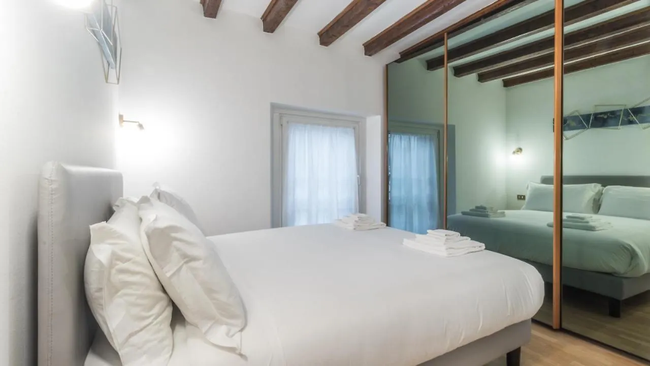 Italianway - Tadino 13 Apartment Milan
